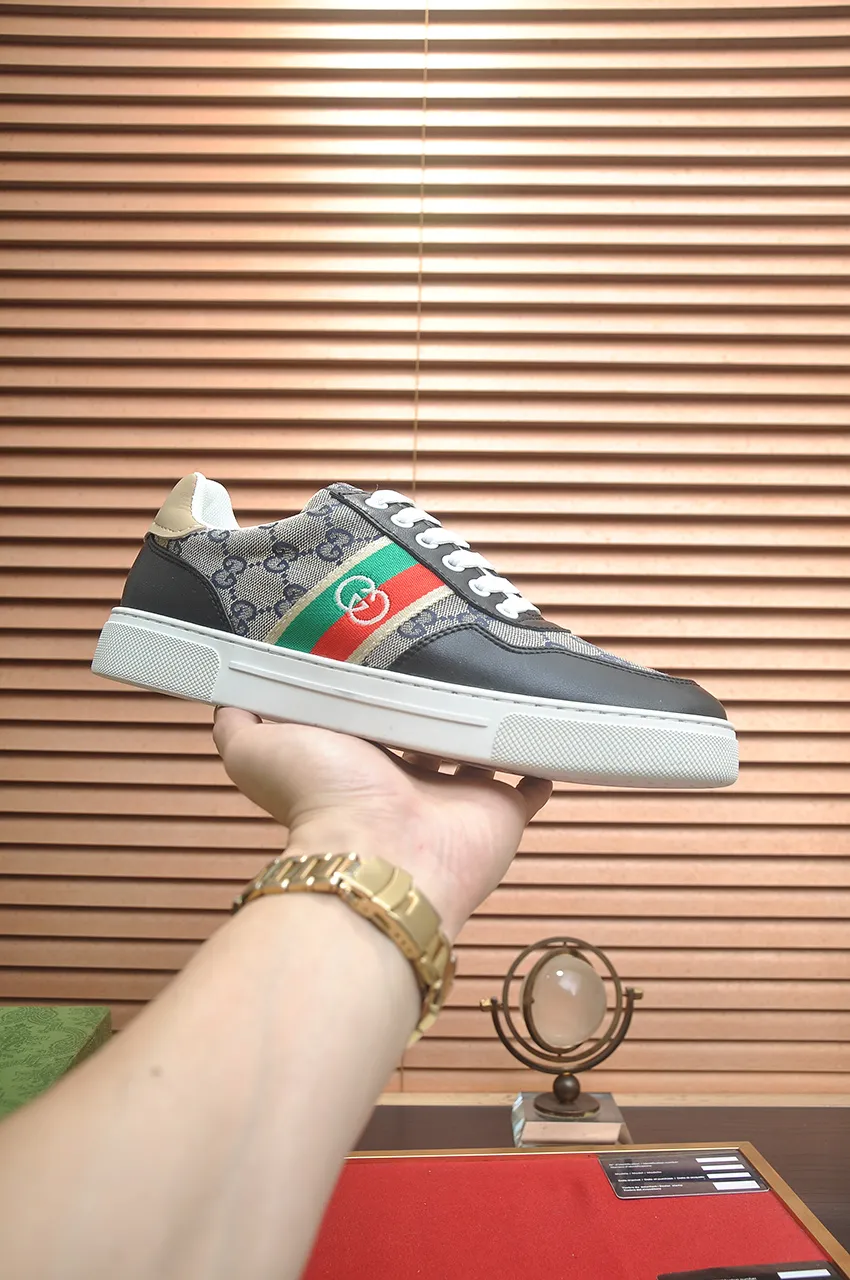Men's men's shoes💰440💶[GUCCI] official website 1:1 men's sports shoes are now on the market. They are made of original fabric + water-dyed sheepskin lining, plus the official website original 1:1 comfortable outsole. Fashionable and versatile, super comfortable and breathable. Standard shoe size 38/45 (custom-made size 45 is non-refundable)